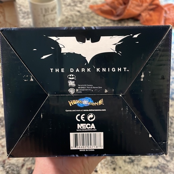 Neca Headknocker the Joker Batman Heath Ledger Bobblehead New In Box - Picture 4 of 4